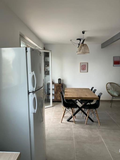 Appartement T4 Terrasse Et Vue Istres Exterior photo
