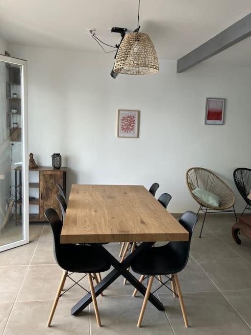 Appartement T4 Terrasse Et Vue Istres Exterior photo
