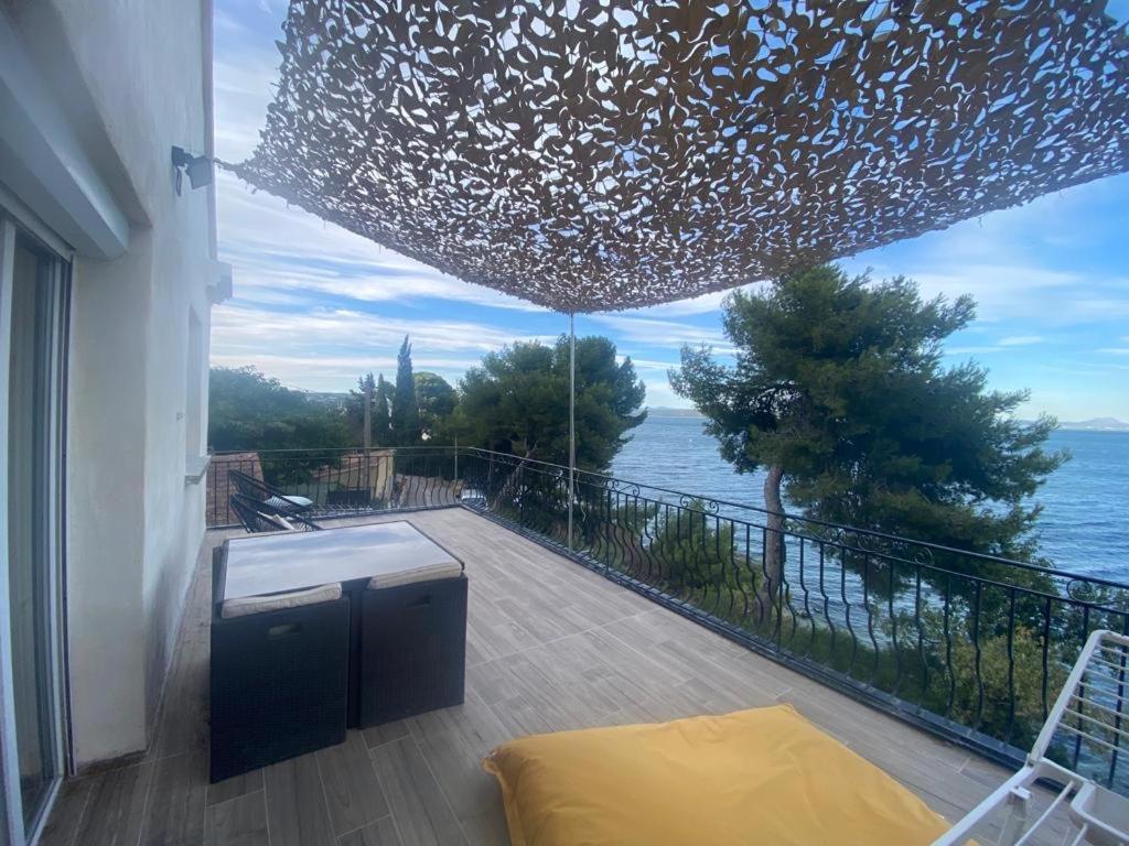 Appartement T4 Terrasse Et Vue Istres Exterior photo