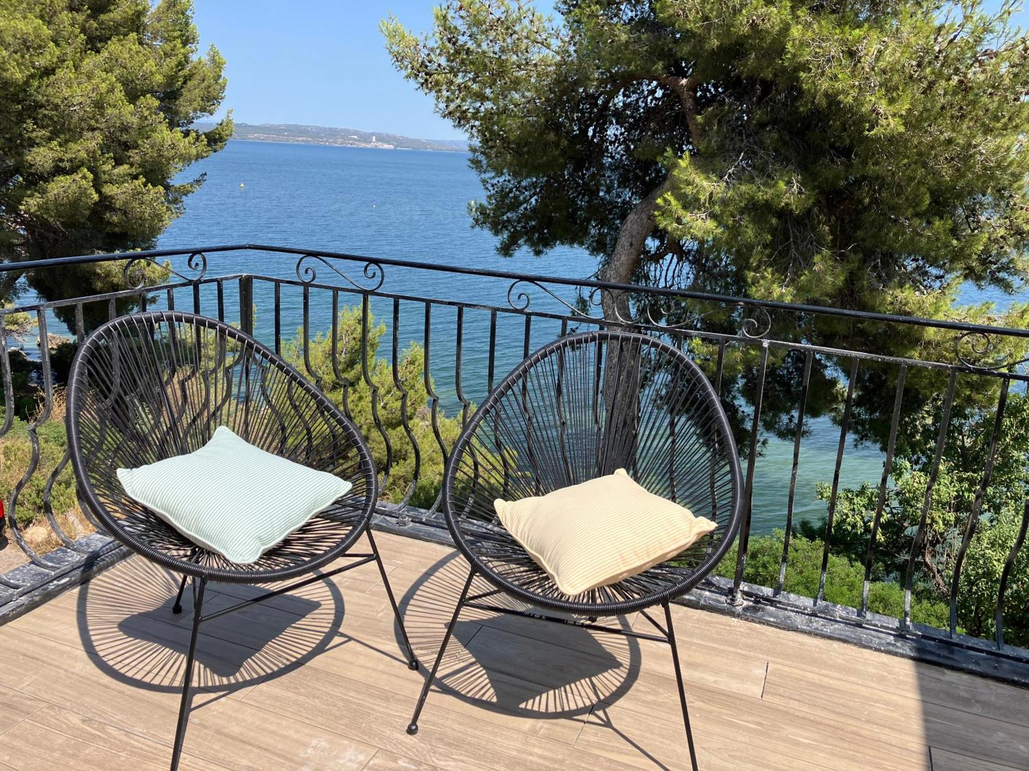 Appartement T4 Terrasse Et Vue Istres Exterior photo